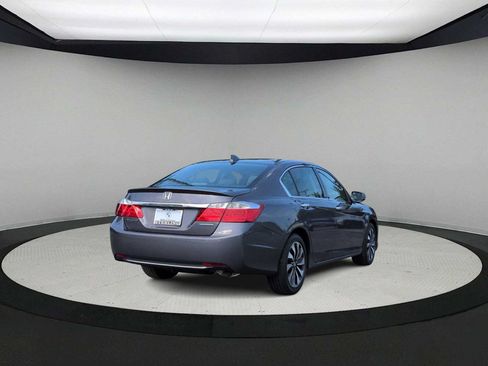 Used 2015 Honda Accord Hybrid Sedan image 8