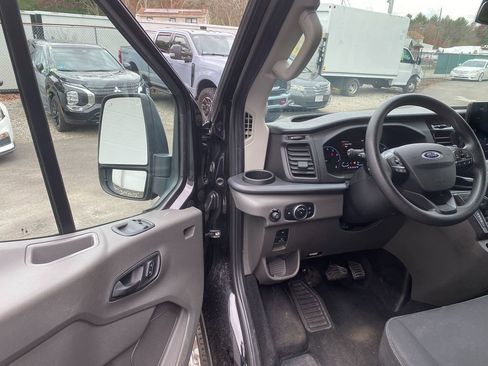 Used 2023 Ford Transit 350 XLT image 10