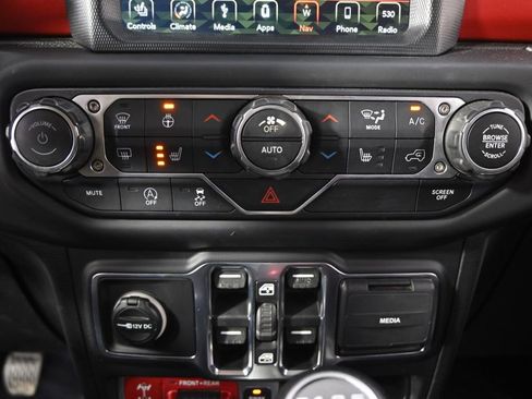 Used 2019 Jeep Wrangler Unlimited Rubicon AWD/4WD image 31
