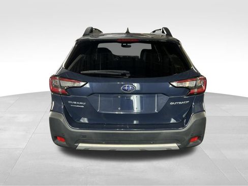 Used 2023 Subaru Outback Limited image 5