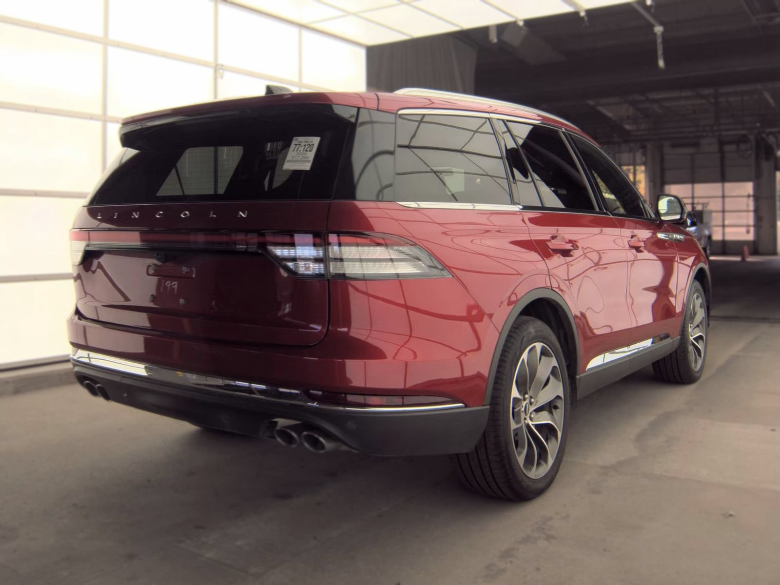 Used 2026 Lincoln Aviator Reserve AWD/4WD image 5
