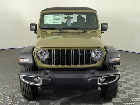 New 2026 Jeep Gladiator Sport AWD/4WD image 10