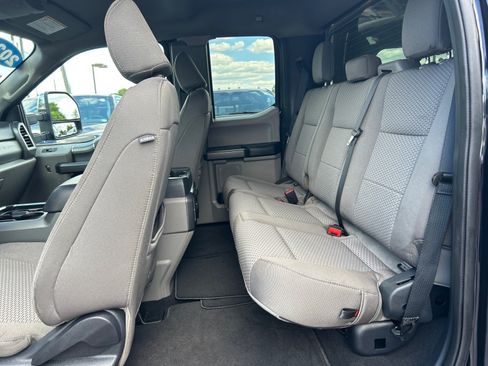 Used 2022 Ford F350 XLT w/ XLT Premium Package AWD/4WD image 10