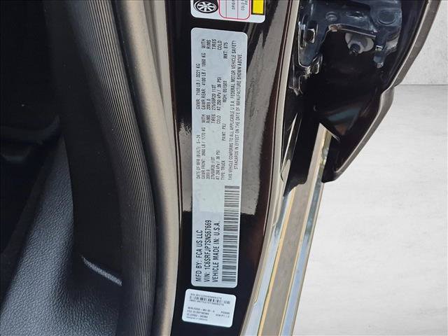 Used 2025 RAM 1500 Laramie AWD/4WD image 25