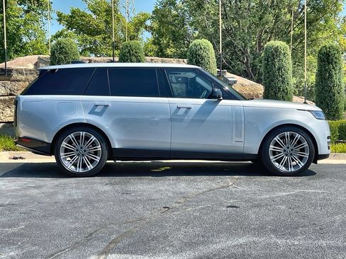 Certified 2025 Land Rover Range Rover Long Wheelbase Autobiography AWD/4WD image 6