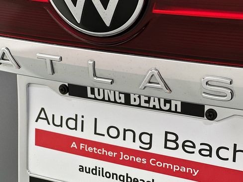 Used 2024 Volkswagen Atlas SE image 11