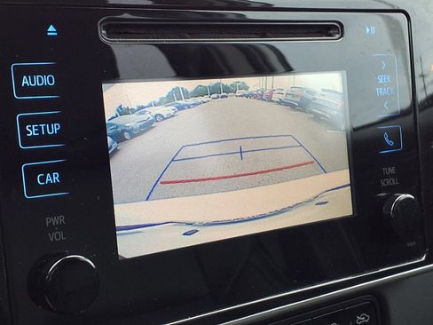 Used 2018 Toyota Corolla SE w/ Carpet Mat Package (TMS) FWD image 20