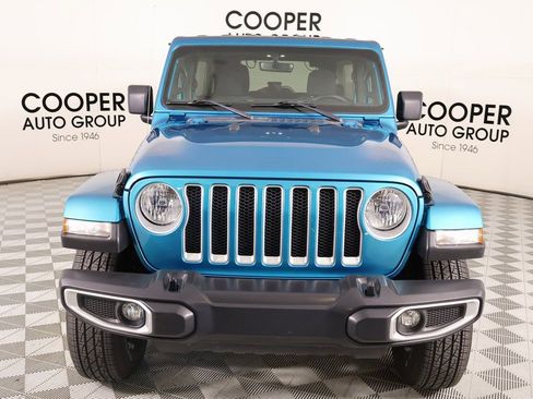 Used 2019 Jeep Wrangler Unlimited Sahara image 8