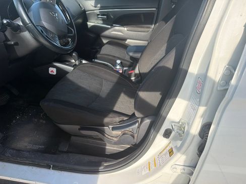 Used 2021 Mitsubishi Outlander Sport SE FWD image 10