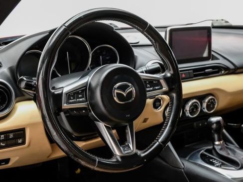 Used 2016 MAZDA MX-5 Miata Grand Touring image 12
