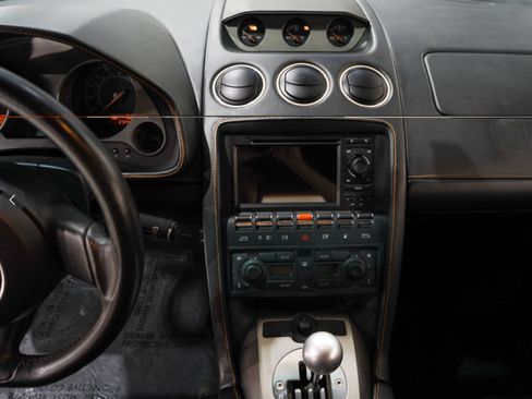 Used 2004 Lamborghini Gallardo AWD/4WD image 3