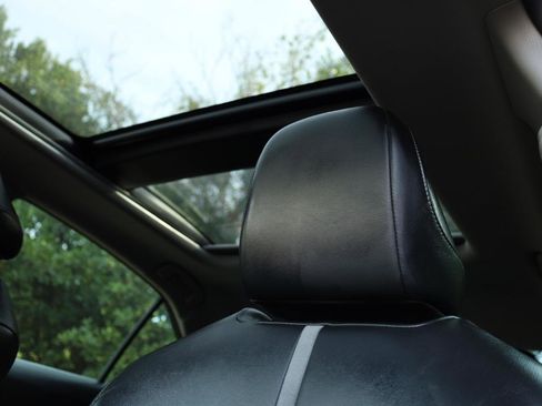 Used 2020 Toyota Camry XSE image 19