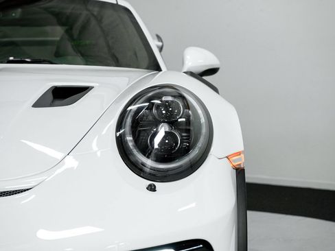 Used 2019 Porsche 911 GT3 RS RWD image 13