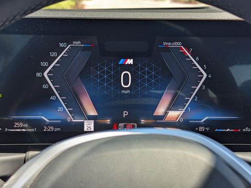 Used 2025 BMW 430i Coupe w/ M Sport Package image 21