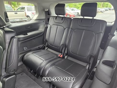 Used 2021 Jeep Grand Cherokee L Limited RWD image 13