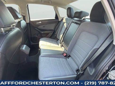 Used 2025 Volkswagen Jetta SE FWD image 24