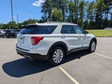 Used 2022 Ford Explorer King Ranch w/ Technology Package image 3