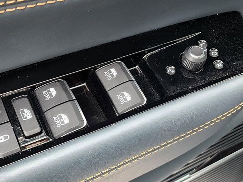 Used 2024 Jeep Grand Wagoneer L Series III w/ Rear Seat Video Group 1 image 23