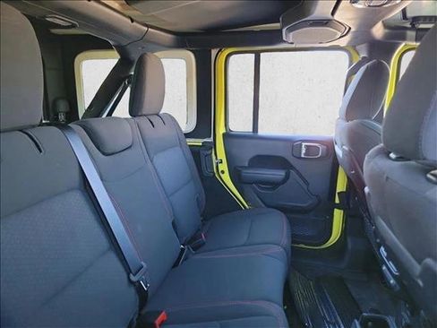 Used 2023 Jeep Wrangler Unlimited Rubicon w/ Cold Weather Group image 18