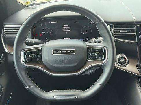 Used 2023 Jeep Grand Wagoneer 4WD image 15
