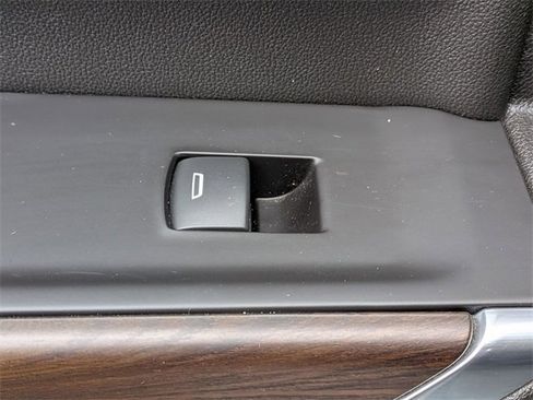 Used 2019 GMC Sierra 1500 SLT w/ SLT Premium Package image 29