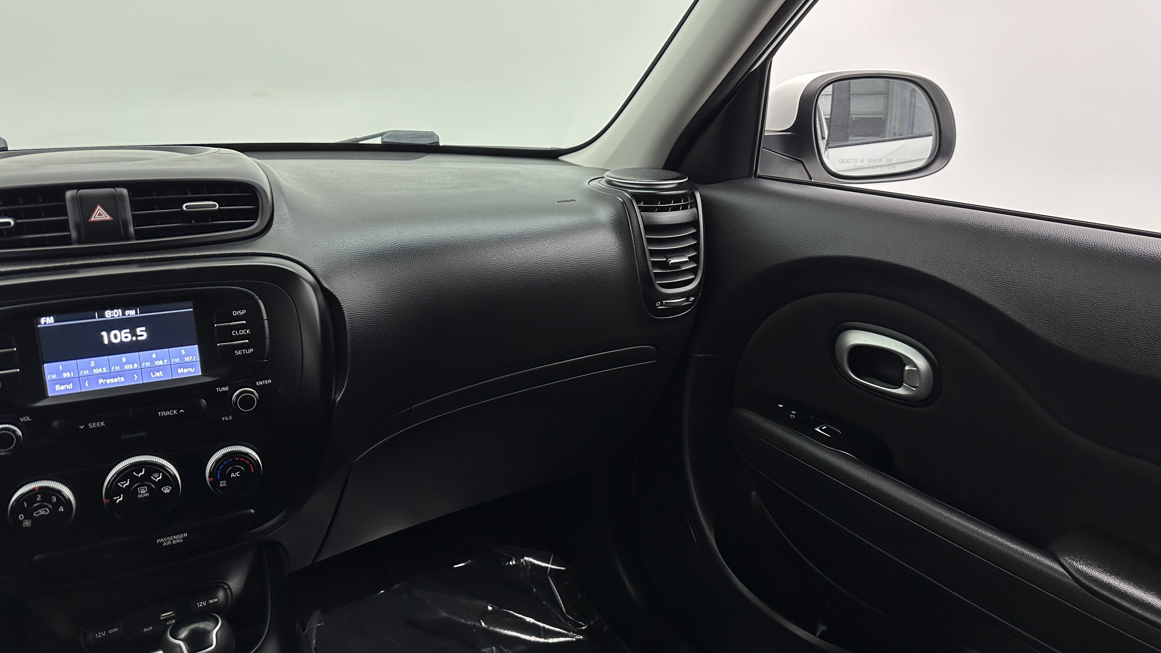 Used 2019 Kia Soul FWD image 29