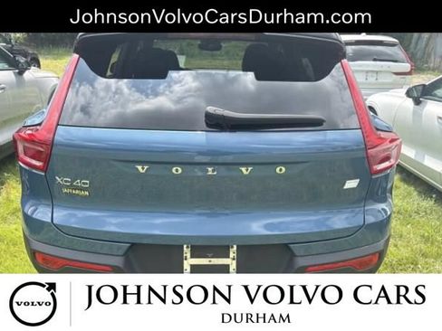 Used 2024 Volvo XC40 Recharge Plus w/ Protection Package Premier RWD image 3