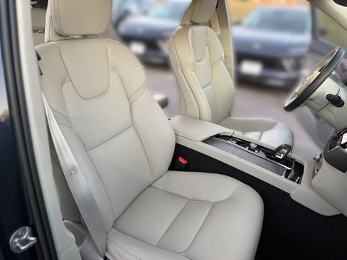 Used 2023 Volvo XC90 B6 Plus w/ Protection Package Premier image 35