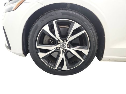 Used 2019 Volvo S60 T6 R-Design image 42