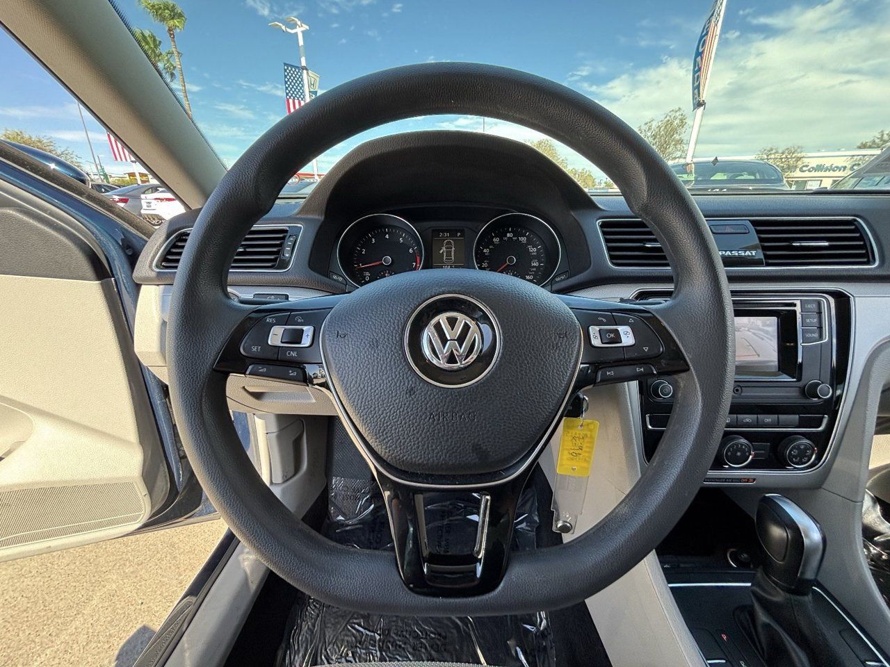 Used 2018 Volkswagen Passat 2.0T S w/ Driver Assistance Package FWD image 24
