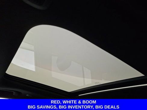 Used 2025 Jeep Grand Cherokee Summit AWD/4WD image 17