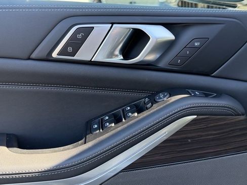 New 2026 BMW X5 xDrive40i w/ Premium Package image 13