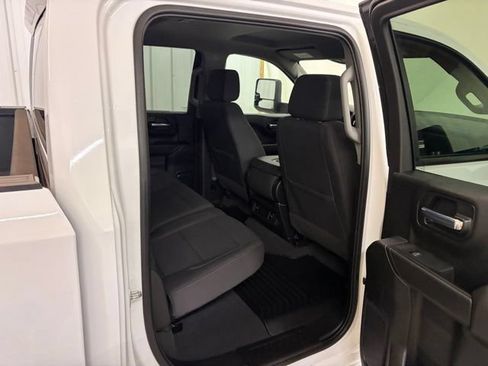 Used 2023 Chevrolet Silverado 1500 Custom w/ LPO, Dark Essentials Package AWD/4WD image 17