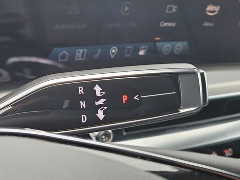 New 2025 Cadillac Lyriq Sport AWD/4WD image 25