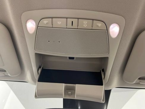 Used 2022 Nissan Rogue Sport SV FWD image 36