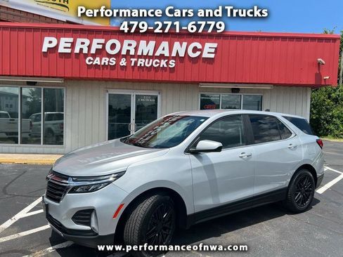 Used 2022 Chevrolet Equinox LT FWD image 1