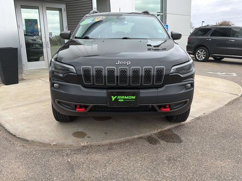 Used 2020 Jeep Cherokee Trailhawk AWD/4WD image 8