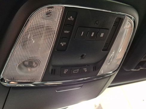 Used 2022 Jeep Grand Cherokee Limited AWD/4WD image 23