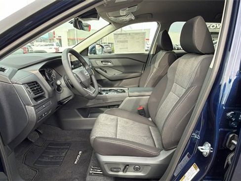 New 2026 Nissan Rogue SV w/ Cold Weather Package image 32