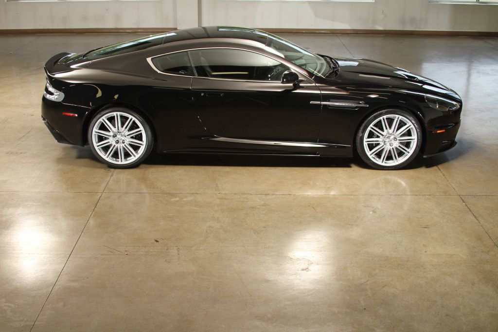 Used 2009 Aston Martin DBS Coupe RWD image 16