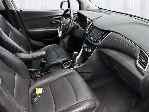 Used 2017 Chevrolet Trax Premier AWD/4WD image 7
