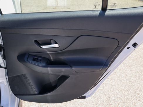 New 2026 Nissan Sentra SR FWD image 18