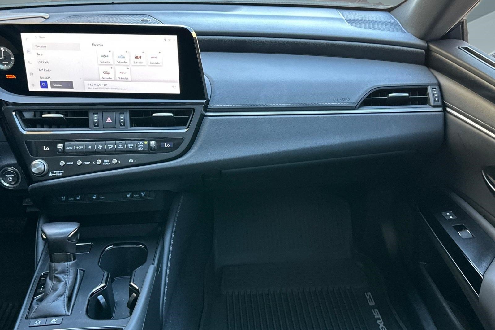 Used 2025 Lexus ES 300h F Sport w/ Accessory Package (Z1) FWD image 31