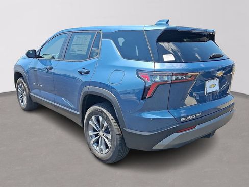New 2026 Chevrolet Equinox LT AWD/4WD image 3