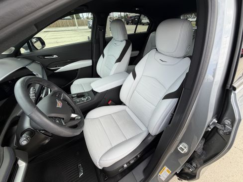 Certified 2024 Cadillac XT4 Sport AWD/4WD image 13