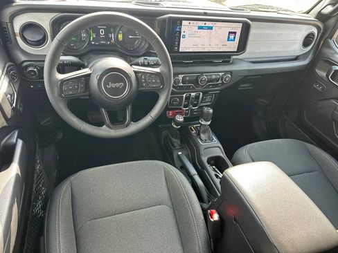 Used 2025 Jeep Wrangler Unlimited Sport S 4xe AWD/4WD image 22