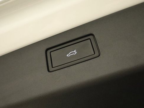 New 2026 Volkswagen Tiguan SEL R-Line image 35