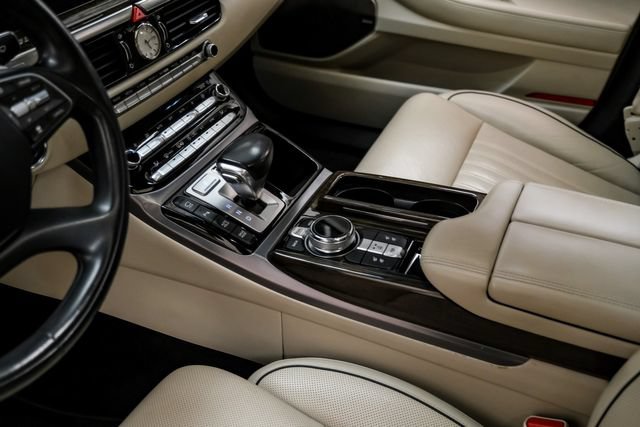 Used 2017 Genesis G90 3.3T Premium RWD image 27