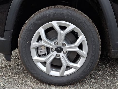 New 2026 Jeep Compass Latitude image 5