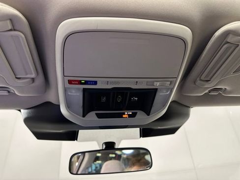 Used 2023 Subaru Forester Premium image 24